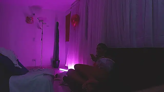 Katalina Rosee online show from March 19, 2025, 1:10 am