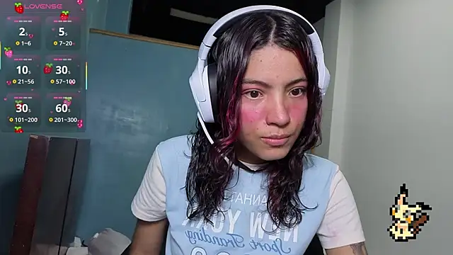 Lovelyamyy online show from September 24, 2025, 5:41 pm