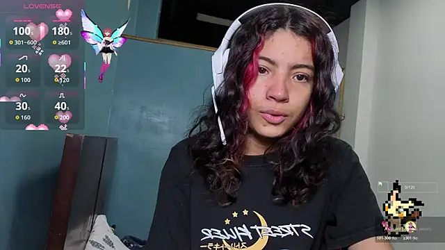 Lovelyamyy online show from October 18, 2025, 2:41 pm