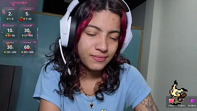 Lovelyamyy online show from October 9, 2025, 8:59 am