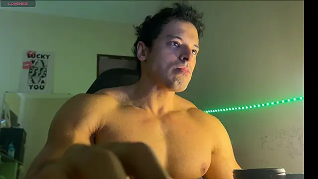 Lucasfit24 online show from April 23, 2026, 3:13 pm