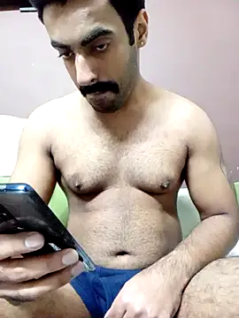 vaibhavchugh38 online show from January 27, 2025, 8:49 pm