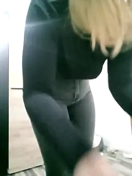 blondaf online show from March 13, 2025, 8:37 am