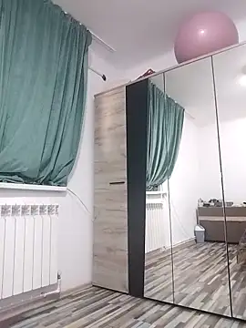 blondaf online show from November 26, 2025, 5:18 am