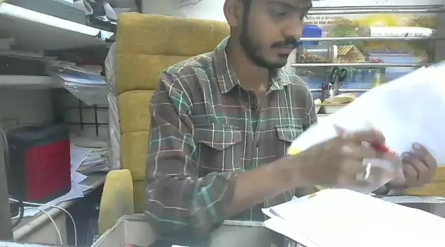 Snapshot of cute_modell chatting on February 6, 2025, 7:45 am cute modell online show from February 6, 2025, 7:45 am