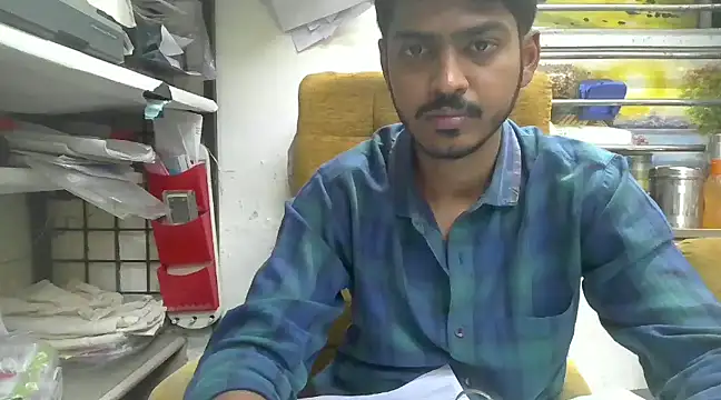 Snapshot of cute_modell chatting on January 20, 2025, 11:56 am cute modell online show from January 20, 2025, 11:56 am