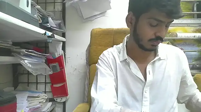 Snapshot of cute_modell chatting on February 8, 2025, 12:28 pm cute modell online show from February 8, 2025, 12:28 pm