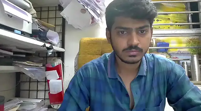 Snapshot of cute_modell chatting on March 21, 2025, 12:17 pm cute modell online show from March 21, 2025, 12:17 pm