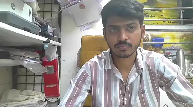 Snapshot of cute_modell chatting on January 21, 2025, 12:29 pm cute modell online show from January 21, 2025, 12:29 pm