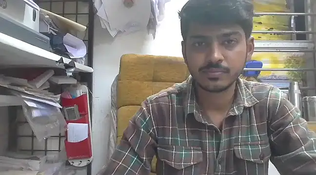 Snapshot of cute_modell chatting on March 7, 2025, 12:56 pm cute modell online show from March 7, 2025, 12:56 pm