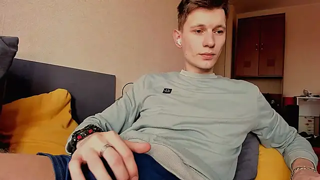 Snapshot of Kevin_Hornyyy chatting on May 20, 2026, 7:05 am Kevin Hornyyy online show from May 20, 2026, 7:05 am