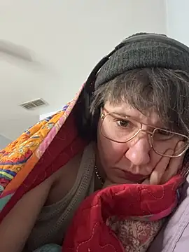 Snapshot of LetsGoAhead chatting on March 3, 2026, 8:32 am LetsGoAhead online show from March 3, 2026, 8:32 am