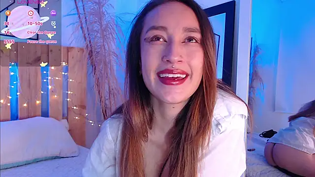 coral jonesss online show from March 10, 2025, 1:32 pm