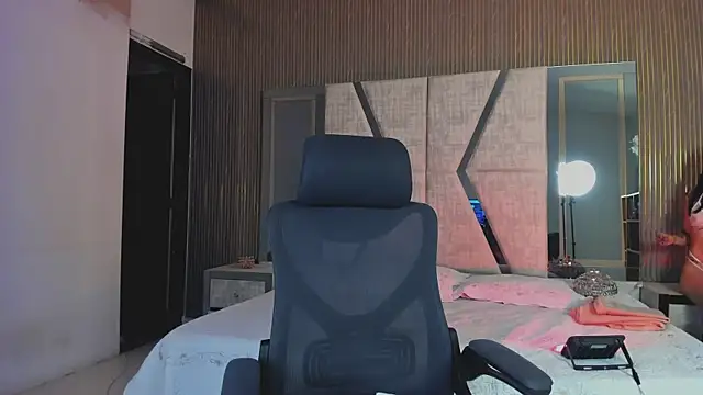 Snapshot of CleeoAdams_ chatting on September 27, 2025, 4:40 am CleeoAdams online show from September 27, 2025, 4:40 am