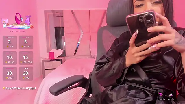 Snapshot of CleeoAdams_ chatting on March 12, 2025, 11:10 am CleeoAdams online show from March 12, 2025, 11:10 am