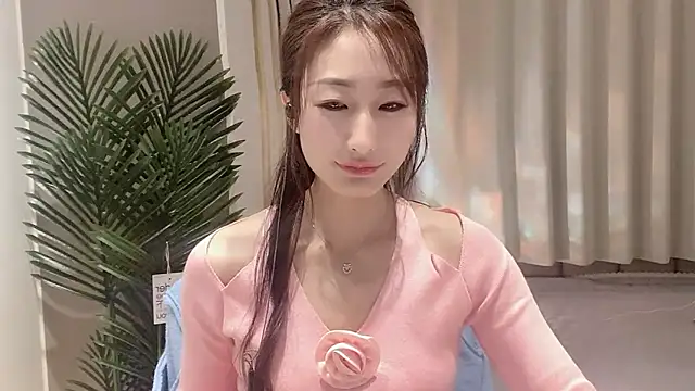 xiaoying1314 online show from February 10, 2025, 12:50 pm