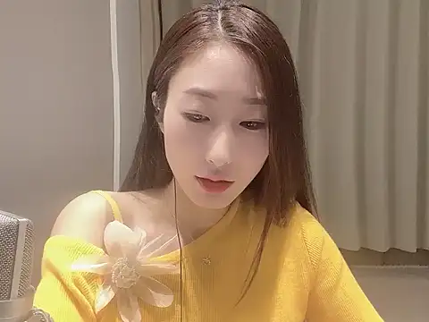 xiaoying1314 online show from January 18, 2025, 12:57 pm