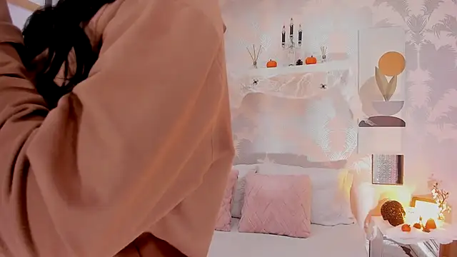 CharlotteGraay online show from October 27, 2025, 7:59 pm