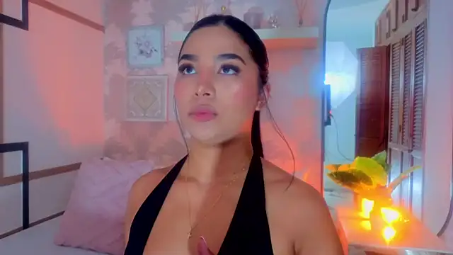 Snapshot of CharlotteGraay chatting on June 18, 2026, 7:41 pm CharlotteGraay online show from June 18, 2026, 7:41 pm