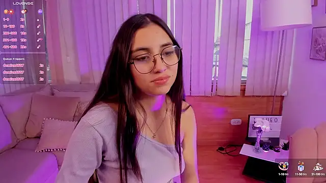 Grace  jones online show from March 8, 2025, 4:28 pm