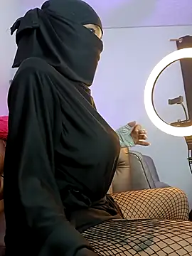 azahara faraah online show from September 25, 2025, 4:13 pm