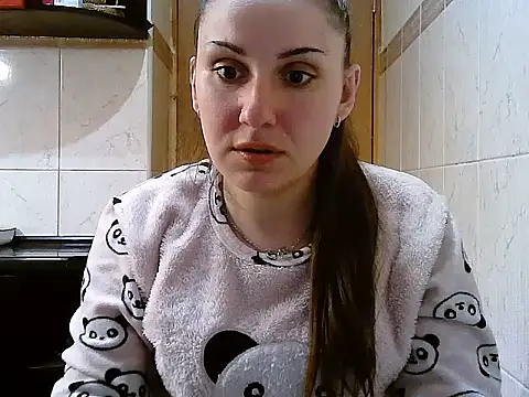 Yuliia30 online show from April 16, 2026, 7:36 pm