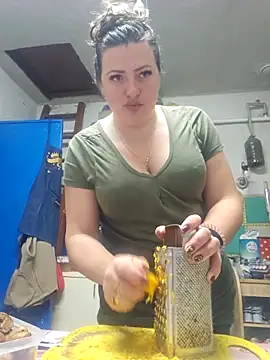 Snapshot of Jyleta chatting on October 4, 2025, 5:47 pm Jyleta online show from October 4, 2025, 5:47 pm