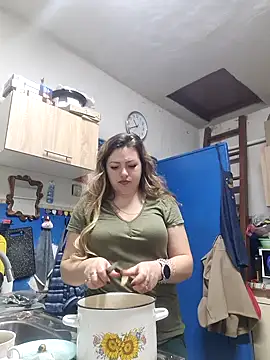 Snapshot of Jyleta chatting on October 18, 2025, 7:38 pm Jyleta online show from October 18, 2025, 7:38 pm