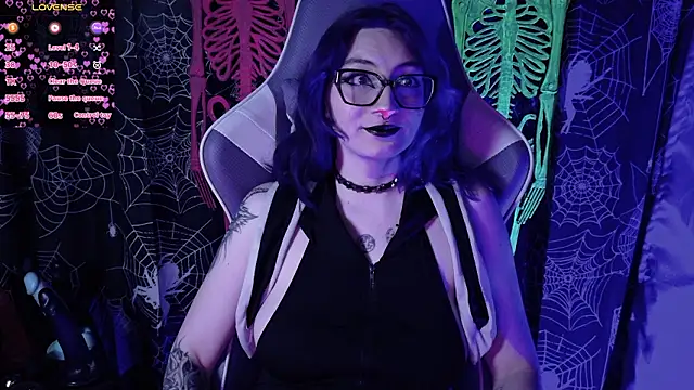 Kimlennox  online show from March 10, 2026, 1:48 pm