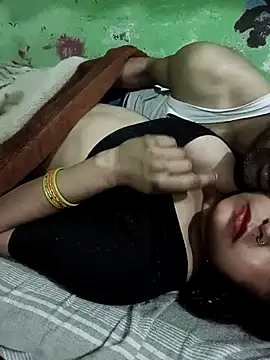 tanvi-cpl2 online show from February 14, 2025, 11:42 pm