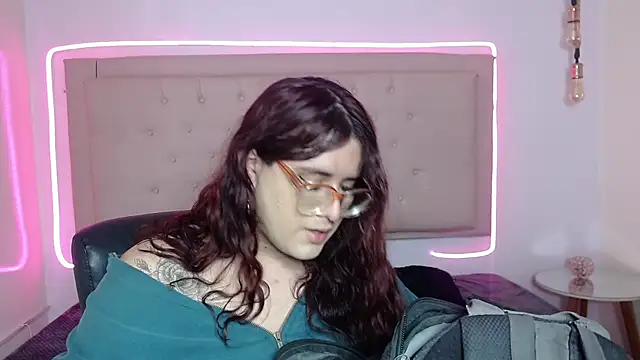 Snapshot of kathepickmanx chatting on October 4, 2025, 3:41 am kathepickmanx online show from October 4, 2025, 3:41 am