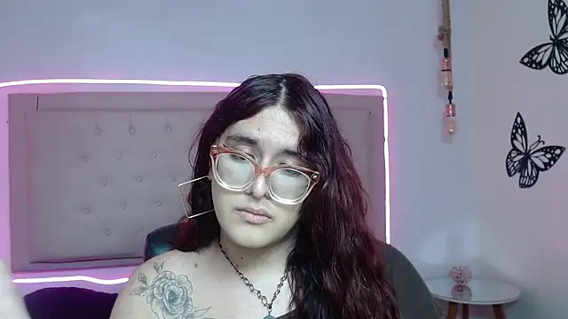 Snapshot of kathepickmanx chatting on September 21, 2025, 3:33 am kathepickmanx online show from September 21, 2025, 3:33 am