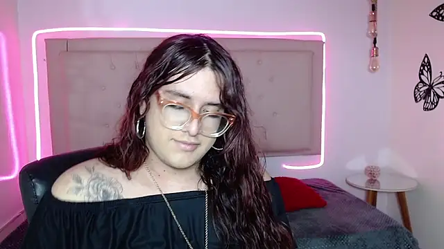 Snapshot of kathepickmanx chatting on October 9, 2025, 3:18 am kathepickmanx online show from October 9, 2025, 3:18 am