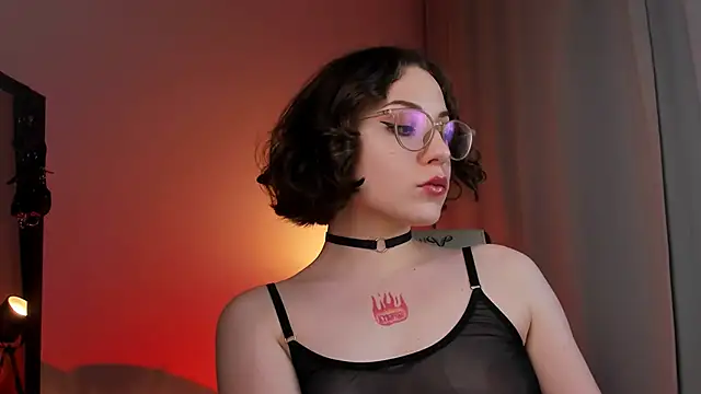 Eva Moss  online show from February 25, 2025, 9:26 pm