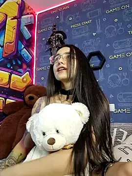 LittleX Angel online show from February 6, 2025, 9:11 am