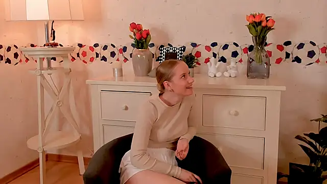 CathrynCrosslin online show from January 12, 2025, 1:27 pm