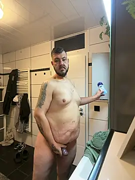 Mike3821 online show from March 18, 2026, 4:26 am