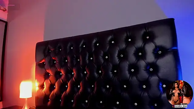 Catty Foxx online show from February 26, 2025, 2:05 pm