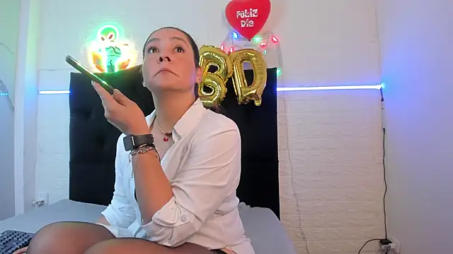 Miiss eva online show from September 25, 2025, 12:00 pm