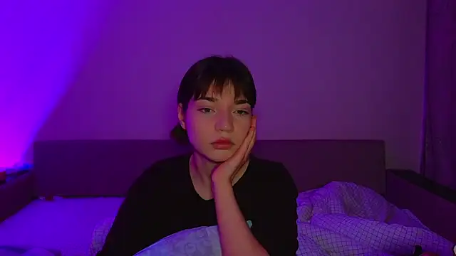 CassJonn online show from October 31, 2025, 5:09 pm