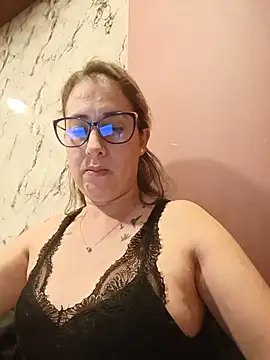 Snapshot of CHARLOTTE_1711 chatting on May 28, 2026, 3:14 am CHARLOTTE 1711 online show from May 28, 2026, 3:14 am