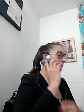 CHARLOTTE 1711 online show from February 25, 2025, 2:36 am