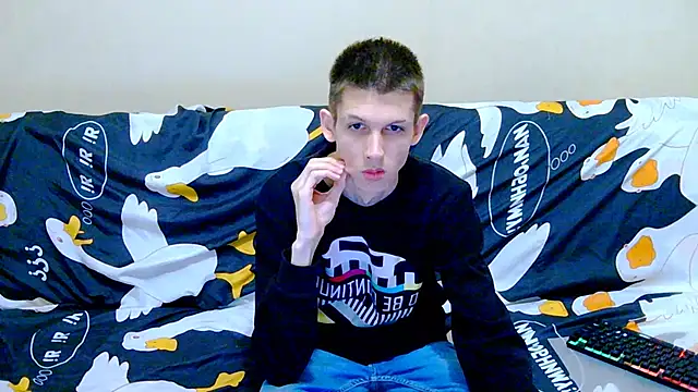 Snapshot of Lester_Broo chatting on January 15, 2026, 9:40 pm Lester Broo online show from January 15, 2026, 9:40 pm