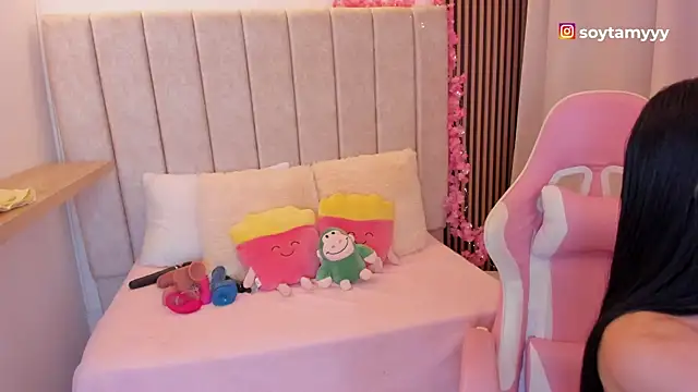 Snapshot of tamy_xoo chatting on April 15, 2026, 5:28 pm tamy xoo online show from April 15, 2026, 5:28 pm