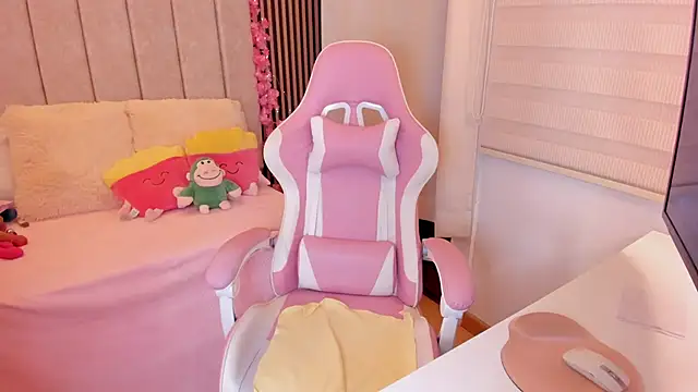 Snapshot of tamy_xoo chatting on April 10, 2026, 7:21 pm tamy xoo online show from April 10, 2026, 7:21 pm