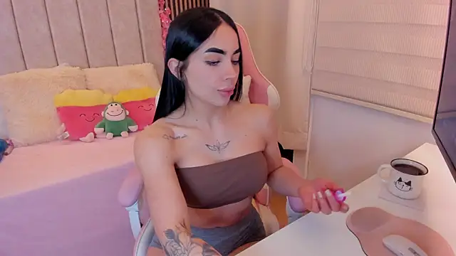 Snapshot of tamy_xoo chatting on April 2, 2026, 6:14 pm tamy xoo online show from April 2, 2026, 6:14 pm