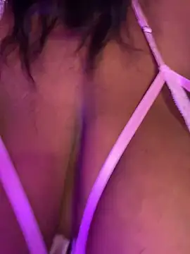 Lilymoonshow online show from March 10, 2026, 1:09 am