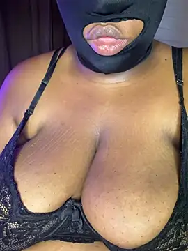 Lilymoonshow online show from March 30, 2026, 2:02 am