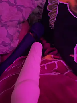 Lilymoonshow online show from March 17, 2025, 5:05 pm