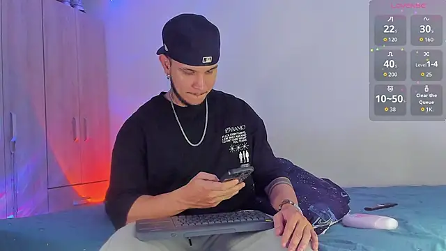 austinoficial online show from November 15, 2025, 11:20 pm